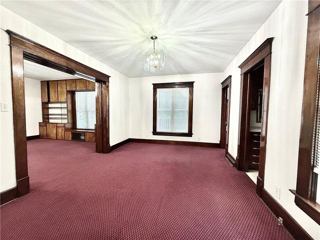 415 W 4th Street, Maryville, MO 64468