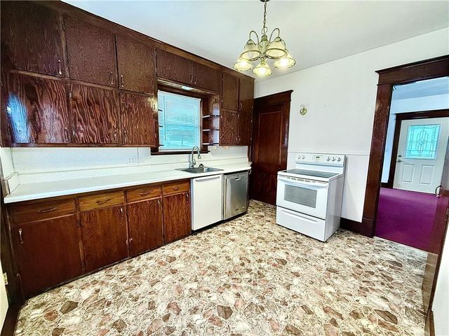 415 W 4th Street, Maryville, MO 64468