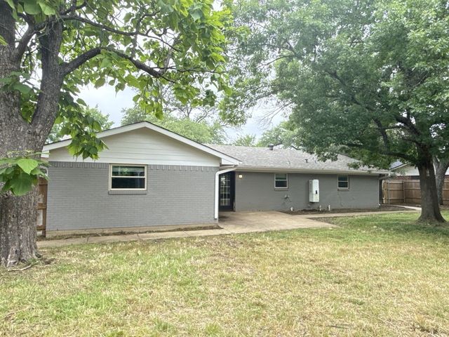 523 Wynne Road, Wills Point, TX 75169