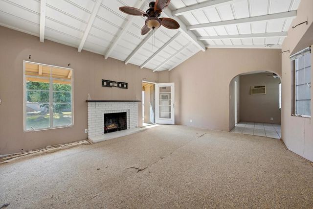 730 N Calle Marcus, Palm Springs, CA 92262