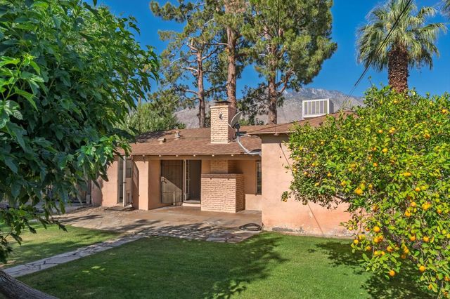730 N Calle Marcus, Palm Springs, CA 92262