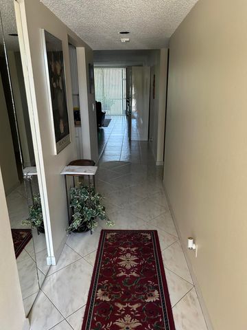 4725 Lucerne Lakes Boulevard 115, Greenacres, FL 33467