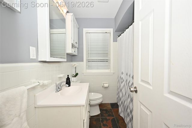 618 W Houstonia Avenue, Royal Oak, MI 48073