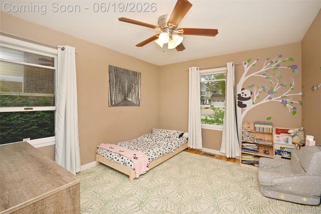 618 W Houstonia Avenue, Royal Oak, MI 48073