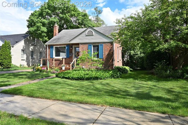 618 W Houstonia Avenue, Royal Oak, MI 48073