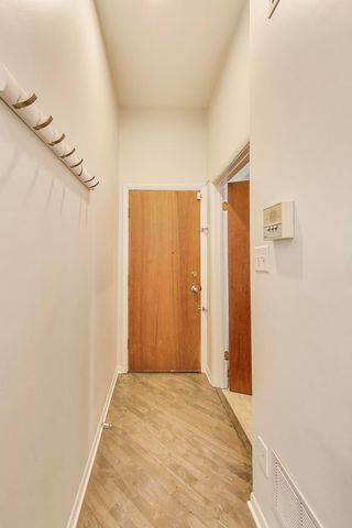 1329 W Chicago Avenue 2R, Chicago, IL 60642