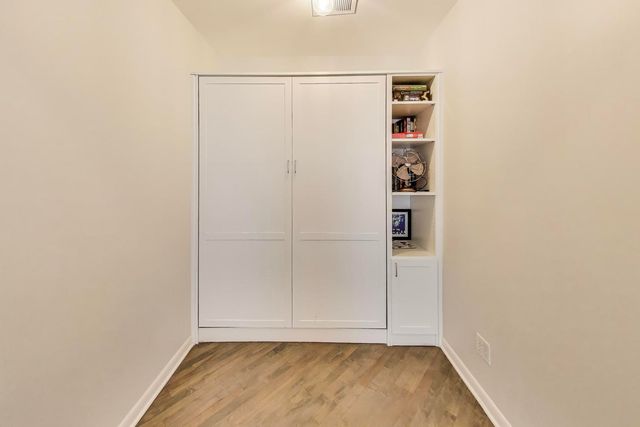 1329 W Chicago Avenue 2R, Chicago, IL 60642