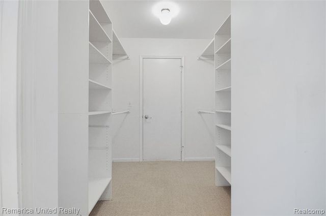 12113 Lexington Drive, South Lyon, MI 48178