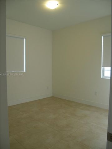 10053 NW 76th Terr, Doral, FL 33178