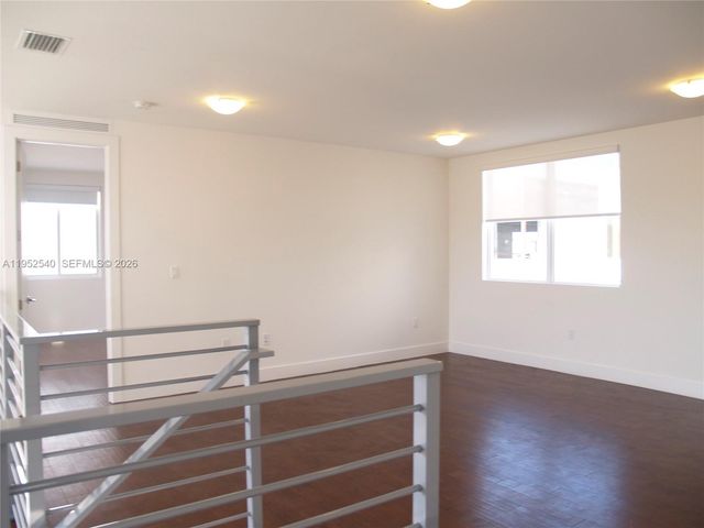 10053 NW 76th Terr, Doral, FL 33178