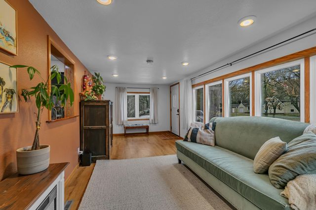 3300 321st Street, Saint Cloud, MN 56303