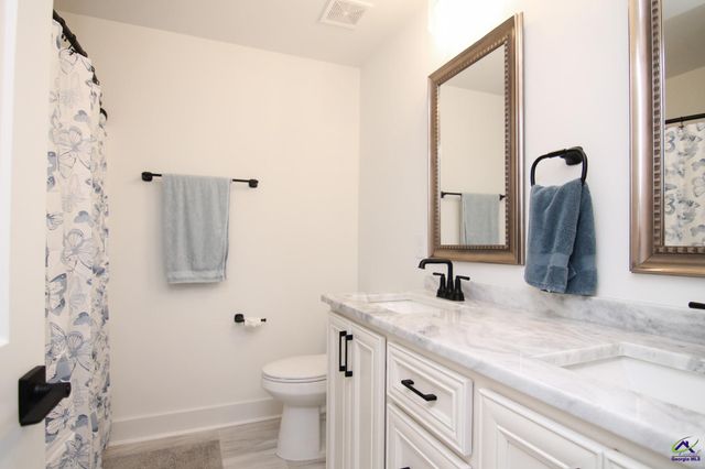 207 Old Hollow Way, Kathleen, GA 31047