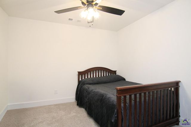 207 Old Hollow Way, Kathleen, GA 31047