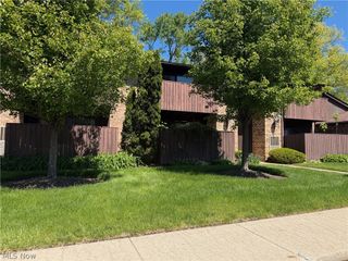 3249 Mayfield Road 13, Cleveland Heights, OH 44118