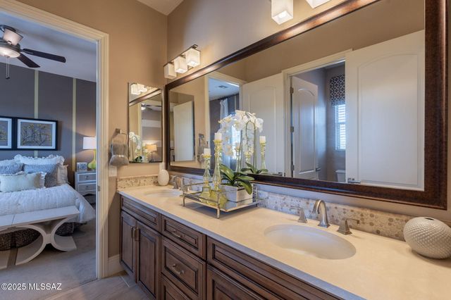 1189 E Madera Estates Lane, Sahuarita, AZ 85629