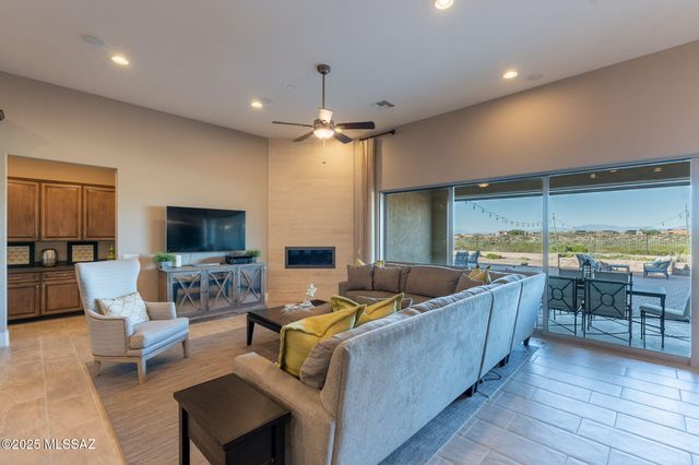 1189 E Madera Estates Lane, Sahuarita, AZ 85629