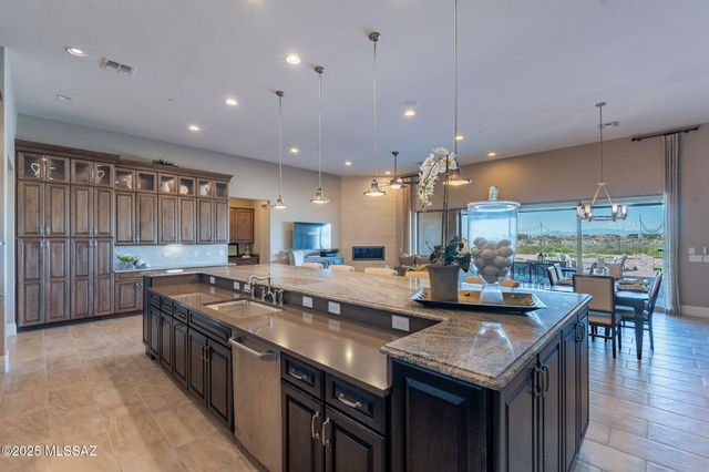 1189 E Madera Estates Lane, Sahuarita, AZ 85629