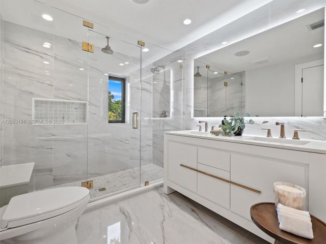 510 W 30th Street, Miami Beach, FL 33140