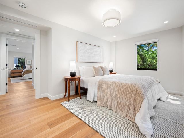 510 W 30th Street, Miami Beach, FL 33140