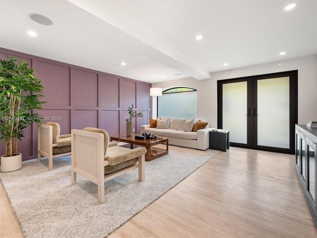 510 W 30th Street, Miami Beach, FL 33140