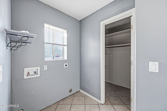 3811 W Sunland Avenue, Phoenix, AZ 85041