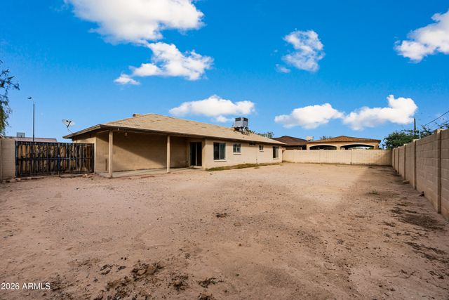 3811 W Sunland Avenue, Phoenix, AZ 85041