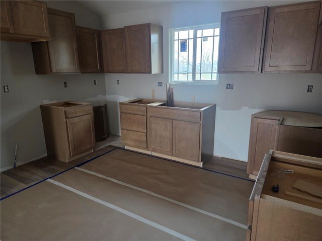 1806 Holly Meadow Avenue SW, Cedar Rapids, IA 52404