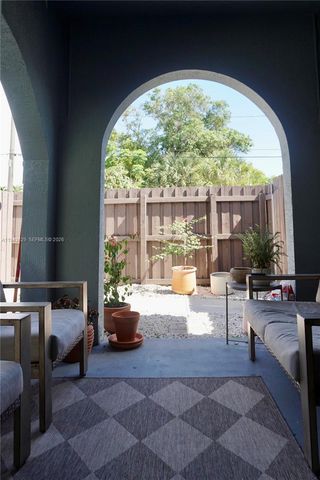 1139 NE 3rd Ave, Fort Lauderdale, FL 33304