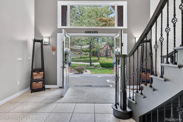 5326 Lake Forest Boulevard, Genoa Township, MI 48116