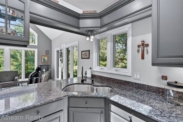 5326 Lake Forest Boulevard, Genoa Township, MI 48116