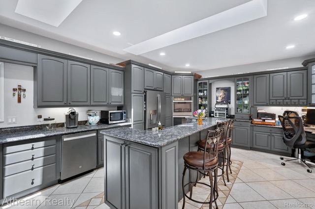 5326 Lake Forest Boulevard, Genoa Township, MI 48116