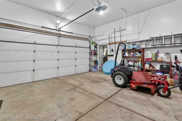 5326 Lake Forest Boulevard, Genoa Township, MI 48116