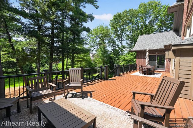 5326 Lake Forest Boulevard, Genoa Township, MI 48116