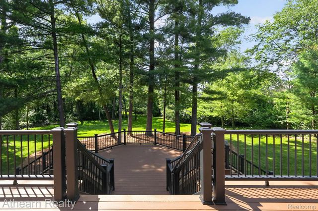 5326 Lake Forest Boulevard, Genoa Township, MI 48116