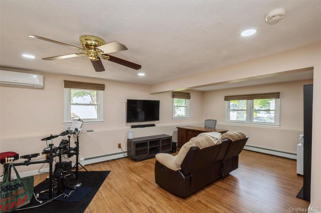 115 Clarendon Road, Ronkonkoma, NY 11779