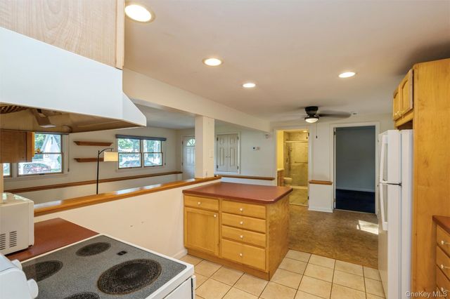 115 Clarendon Road, Ronkonkoma, NY 11779