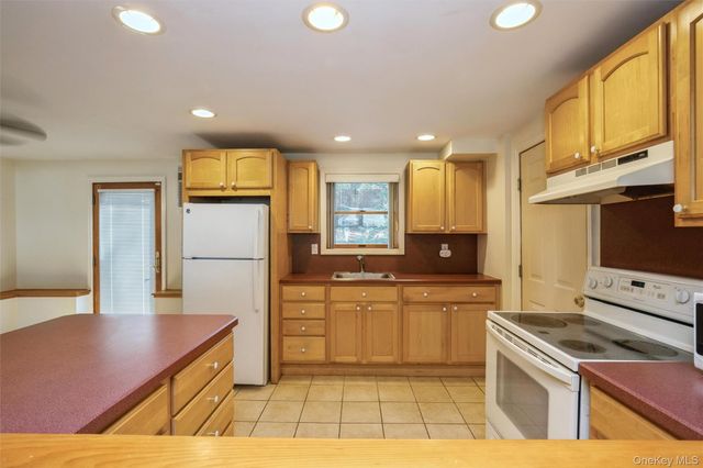 115 Clarendon Road, Ronkonkoma, NY 11779
