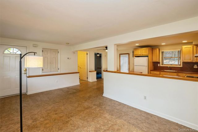115 Clarendon Road, Ronkonkoma, NY 11779