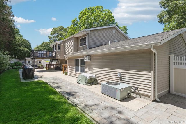 115 Clarendon Road, Ronkonkoma, NY 11779