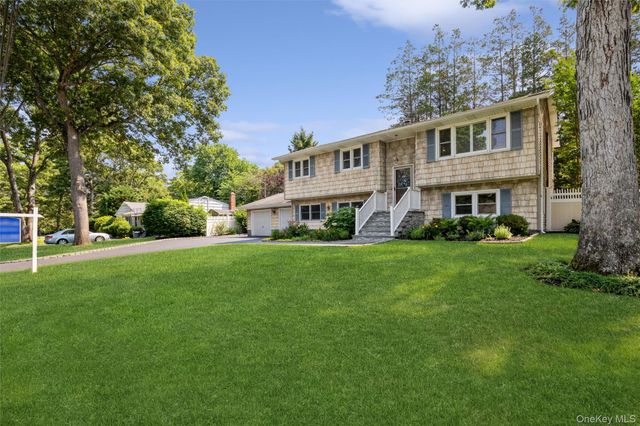 115 Clarendon Road, Ronkonkoma, NY 11779