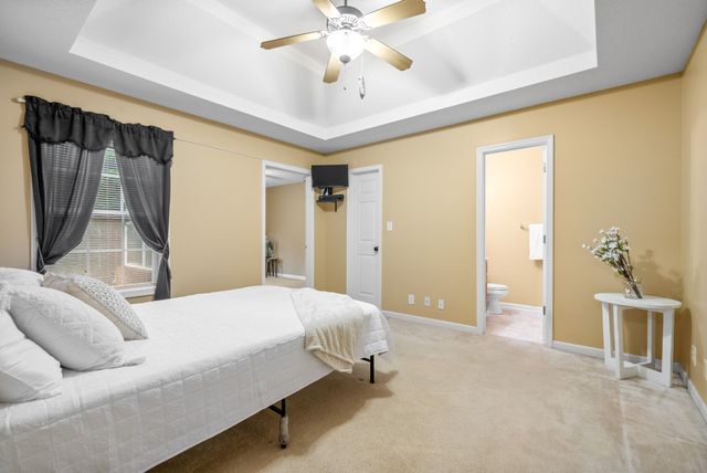 3700 Wheatfield Ln, Clarksville, TN 37040