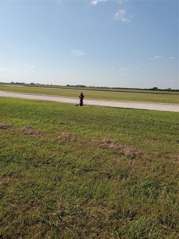 3011 Peninsula Point Drive, Palacios, TX 77465