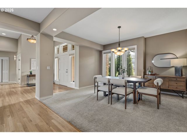 13632 Sw WHITE CEDAR Pl, Portland, OR 97223