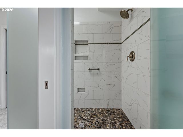 13632 Sw WHITE CEDAR Pl, Portland, OR 97223