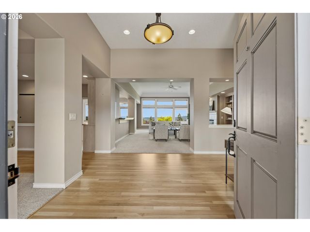 13632 Sw WHITE CEDAR Pl, Portland, OR 97223