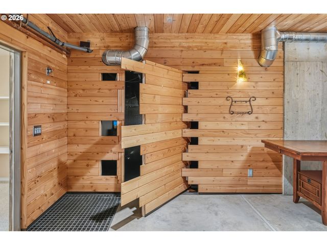 13632 Sw WHITE CEDAR Pl, Portland, OR 97223