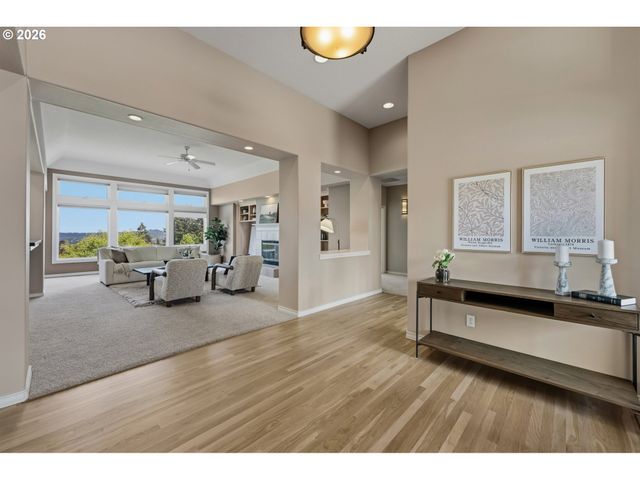 13632 Sw WHITE CEDAR Pl, Portland, OR 97223