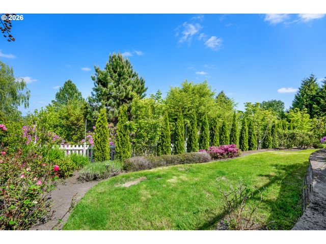 13632 Sw WHITE CEDAR Pl, Portland, OR 97223
