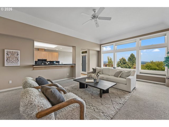 13632 Sw WHITE CEDAR Pl, Portland, OR 97223
