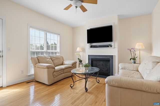 1236 AMBER RIDGE RD, Charlottesville, VA 22901